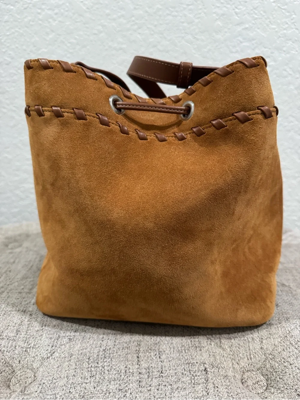 Tecovas Suede Drawstring Bucket Bag in Tan